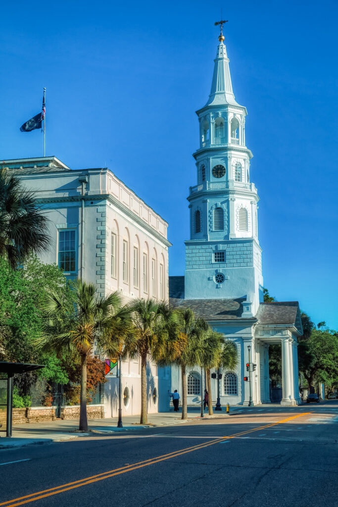 A historical building with palm trees in South Carolina.