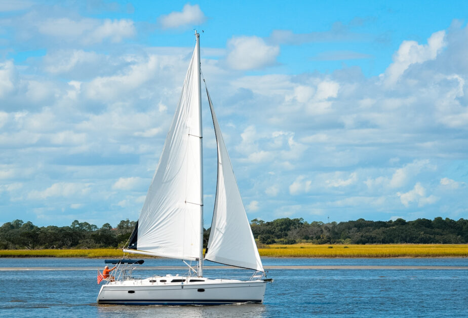 One of the best boat tours in Charleston SC is a private sailboat charter.
