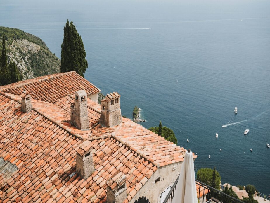 A building in the South of France with water down below.