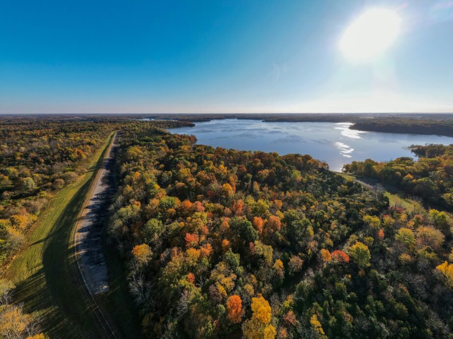 Caesar Creek Lake in Ohio, one of the best hidden gems for outdoor experiences.